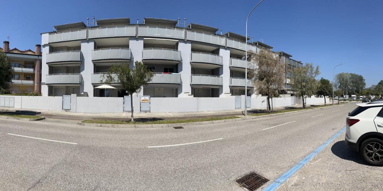 Vista Mare Grado Lägenhet Exteriör bild